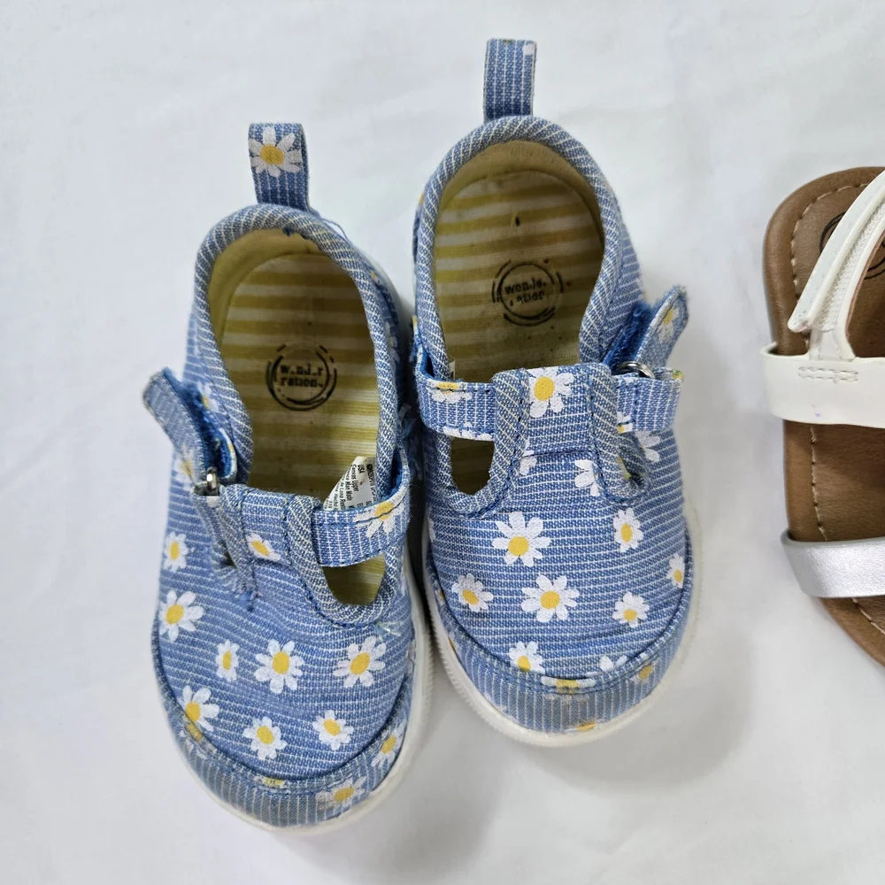 Wonder Nation Toddler Girls Assorted Colorful Spring 4 Pair Shoe Bundle‎ Size 4